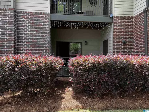 312 Riverhaven Pl #312, Hoover, AL 35244