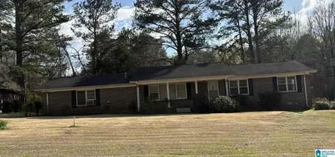 634 Odena Heights Cir, Sylacauga, AL 35150