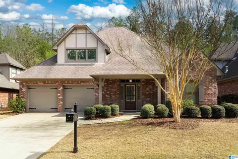 2674 Denyse Dr, Birmingham, AL 35243