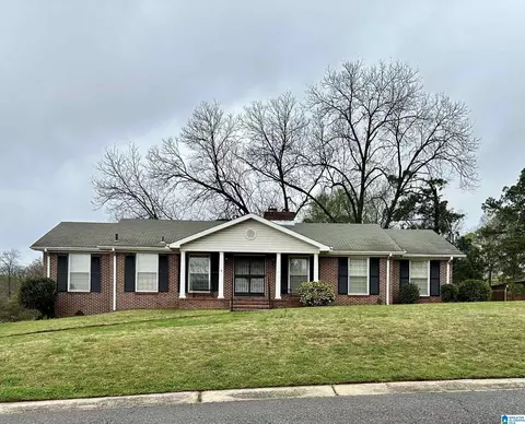 2516 Woodmere Dr, Vestavia Hills, AL 35226