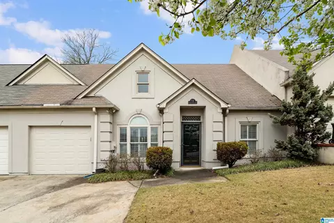 732 Canyon Creek Ln, Vestavia Hills, AL 35216
