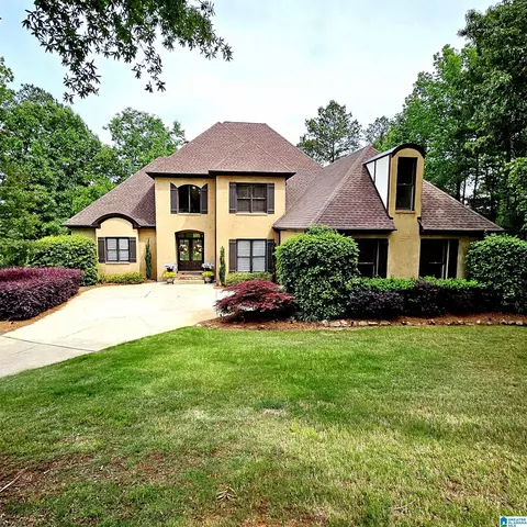 2166 Lakeview Trce, Trussville, AL 35173