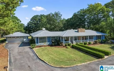 5232 Shades Crest Rd S, Helena, AL 35022