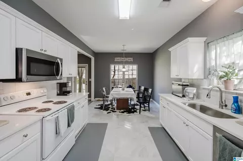 Kitchen - 1143 Eagle Dr, Maylene, AL 35114 photo 3 of 5