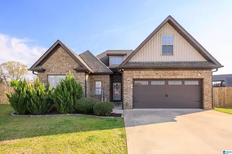 104 Mayflower Cir, Montevallo, AL 35115