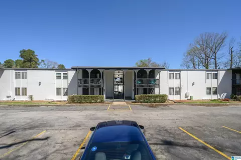 3029 Massey Rd #F, Vestavia Hills, AL 35216
