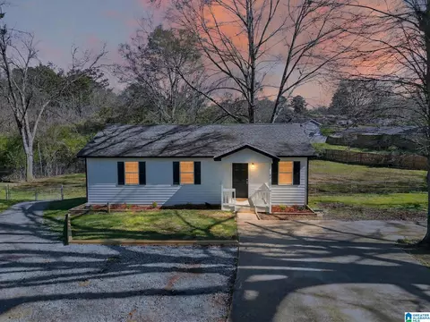 90 Wilson Cir, Thorsby, AL 35171