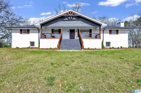 3732 Sample Dr, Trussville, AL 35173