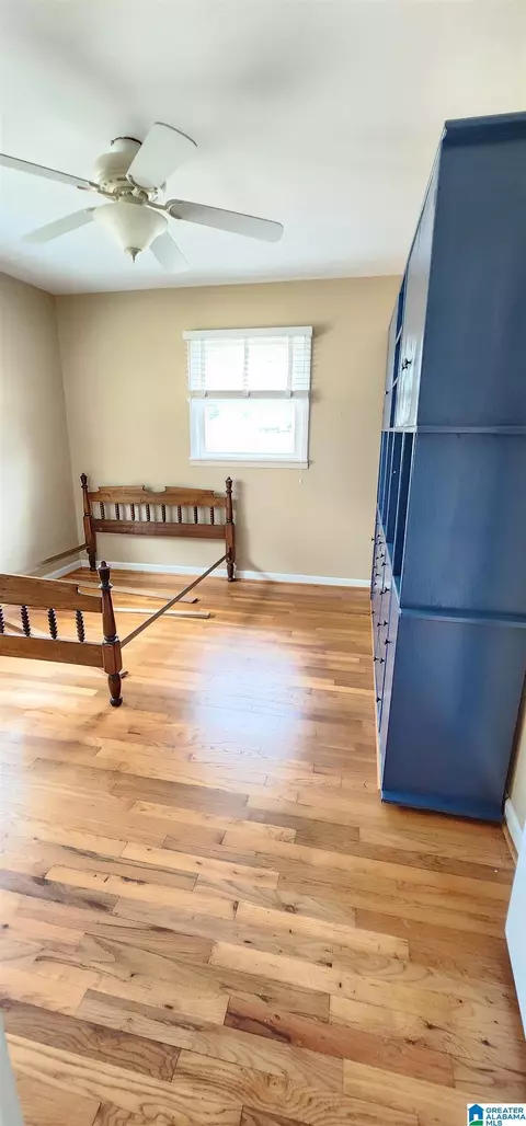 Bedroom - 33 Pine Cir, Oneonta, AL 35121 photo 1 of 2
