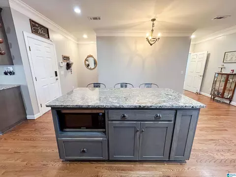 Kitchen - 465 Panoramic Cir, Warrior, AL 35180 photo 7 of 8