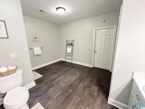 Bath - 465 Panoramic Cir, Warrior, AL 35180 photo 6 of 6