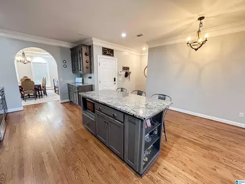 Kitchen - 465 Panoramic Cir, Warrior, AL 35180 photo 3 of 8