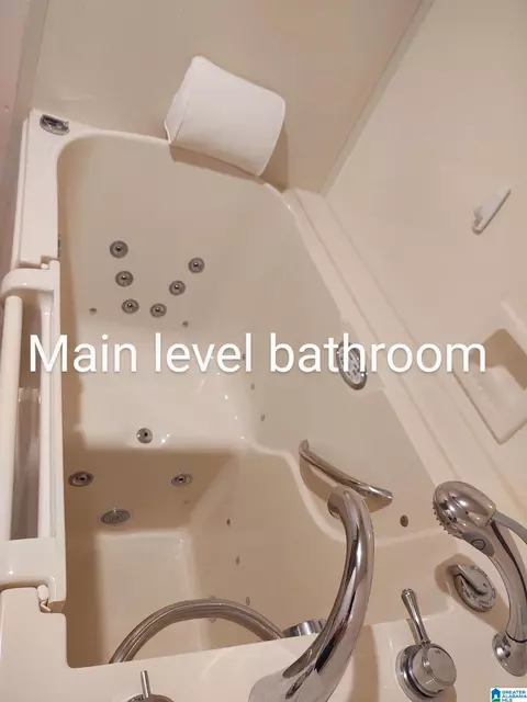 Bath - 3409 Red Valley Rd, Remlap, AL 35133 photo 5 of 11