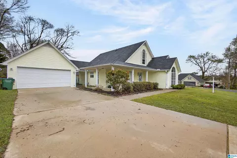 200 Cassy Dr, Jemison, AL 35085