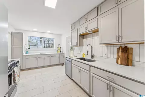113 Amber Trce, Trussville, AL 35173