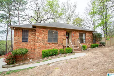 1361 Dearing Downs Cir, Helena, AL 35080