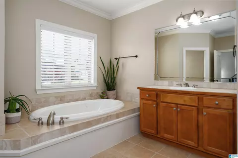 683 Flag Cir, Hoover, AL 35226