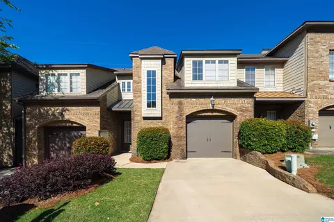 683 Flag Cir, Hoover, AL 35226