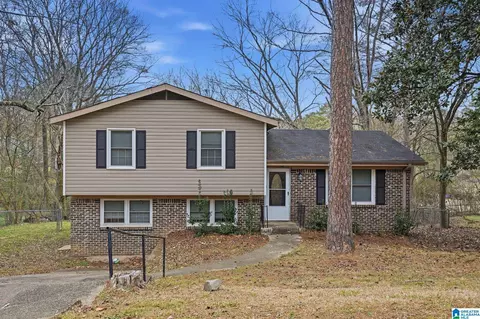 512 15th Ave NW, Center Point, AL 35215
