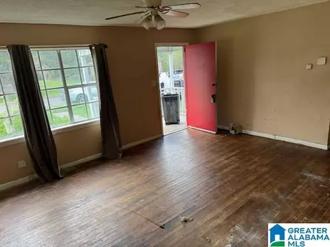 Living - 346 Fall Ave, Mobile, AL 36612 photo 1 of 1