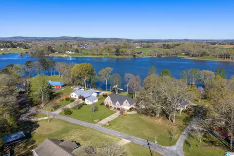370 Jake Dr, Sylacauga, AL 35151