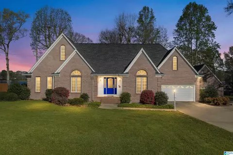 370 Jake Dr, Sylacauga, AL 35151