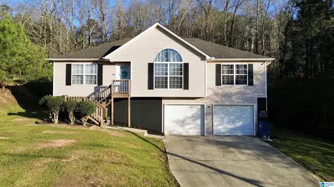 1259 Railroad Dr, Hayden, AL 35079