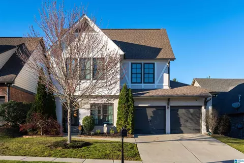 5882 Longview Ln, Trussville, AL 35173