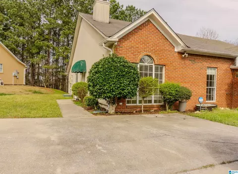 102 Canyon Trl, Pelham, AL 35124
