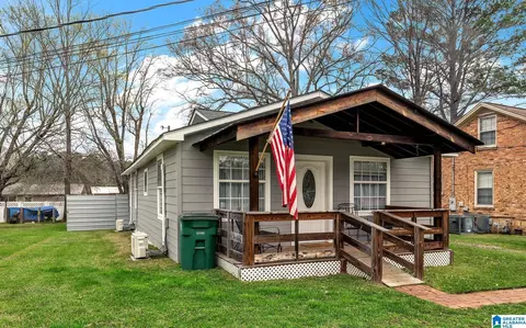 606 Blountsville St NE, Hanceville, AL 35077