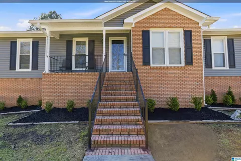 201 Cloverleaf Cir, Helena, AL 35080