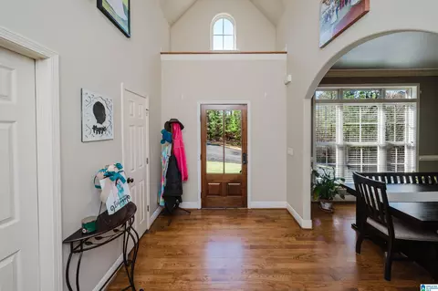 Entry Way - 45 White Oak Cir, Dora, AL 35062 photo 1 of 5