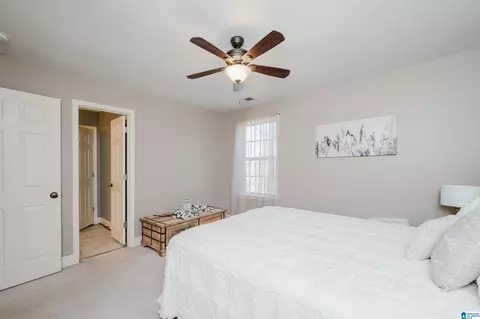 Bedroom - 45 White Oak Cir, Dora, AL 35062 photo 8 of 10