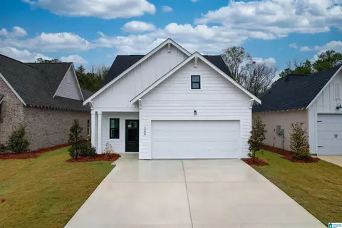 349 Shiloh Creek Dr, Calera, AL 35040