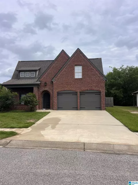 1334 Mountain Ln, Gardendale, AL 35071