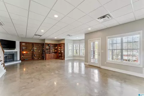 Living - 1375 County Road 249, Clanton, AL 35046 photo 4 of 5