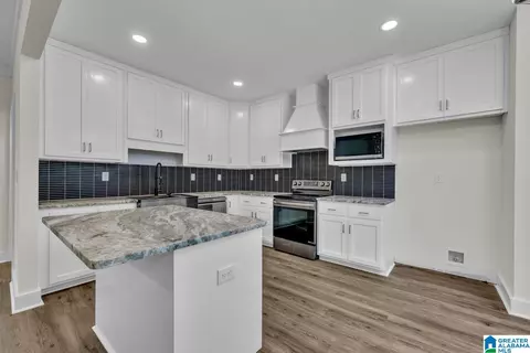 Kitchen - 7945 Forest Loop, Pinson, AL 35126 photo 2 of 3