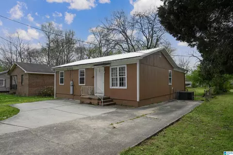722 9th St N, Bessemer, AL 35020