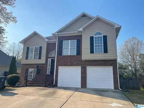 140 Heather Ln, Pelham, AL 35124