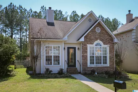 127 Warwick Cir, Alabaster, AL 35007