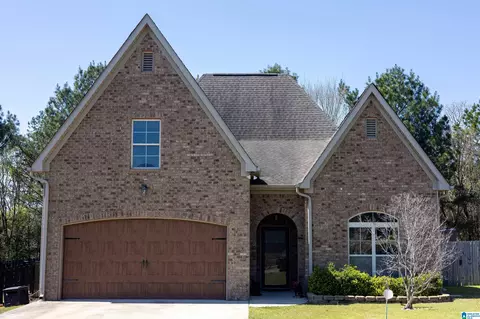 2067 Kerry Cir, Calera, AL 35040