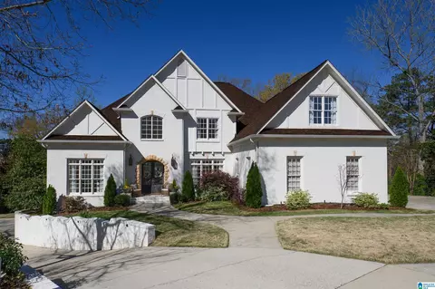 2301 Longleaf Way, Vestavia, AL 35243