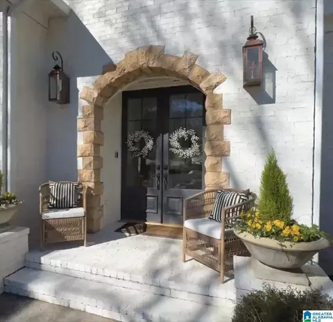 2301 Longleaf Way, Vestavia, AL 35243