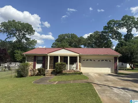 3363 Crescent Dr, Hueytown, AL 35023