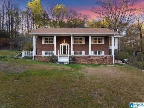 2632 Appleberry Rd, Irondale, AL 35210