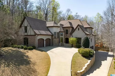 420 Tuscany Cir, Chelsea, AL 35043