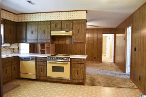 1012 Scott Ave, Weaver, AL 36277 photo 12
