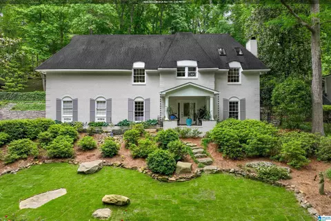 3665 Brookwood Rd, Mountain Brook, AL 35223