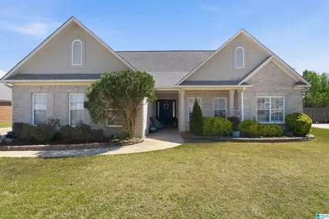 712 Old Cahaba Dr, Helena, AL 35080