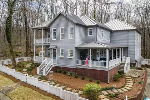 100 Randolph Rd, Hayden, AL 35079